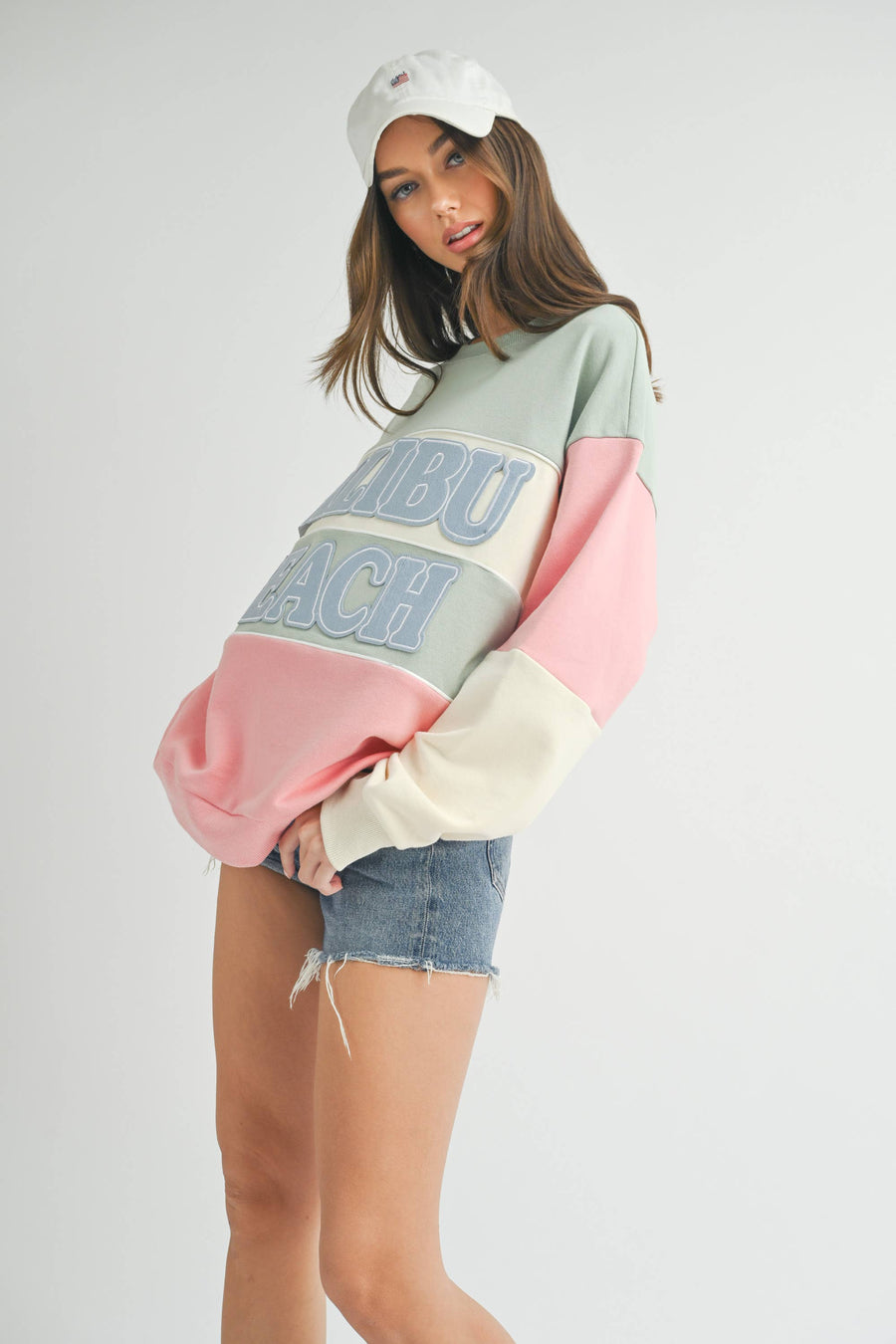 PATCH COLORBLOCK OVERSIZED SWEATSHIRT