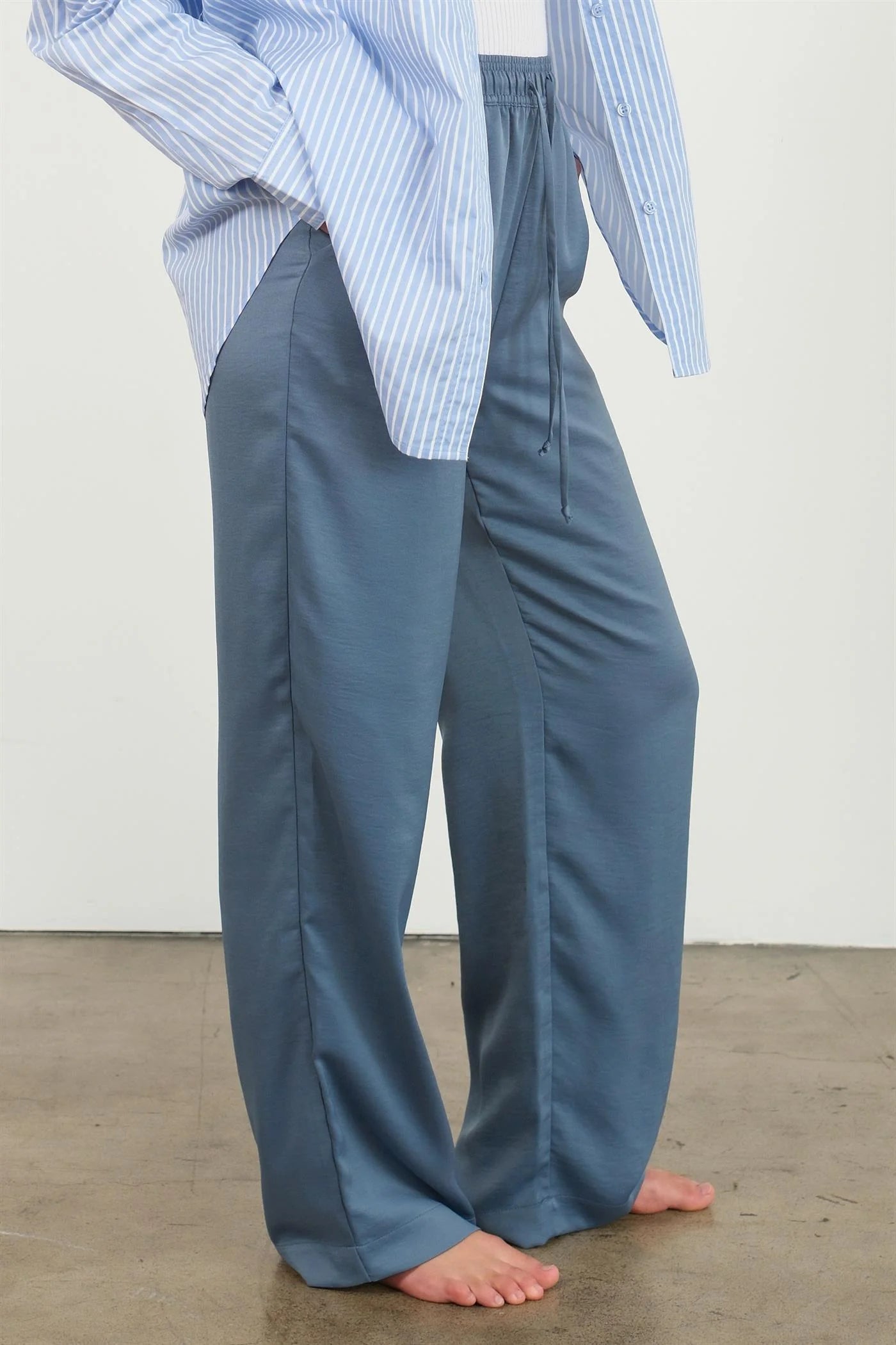 RELAXED DRAWSTRING WAIST PANTS