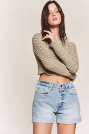 ROUND NECK WAVY CROP SWEATER